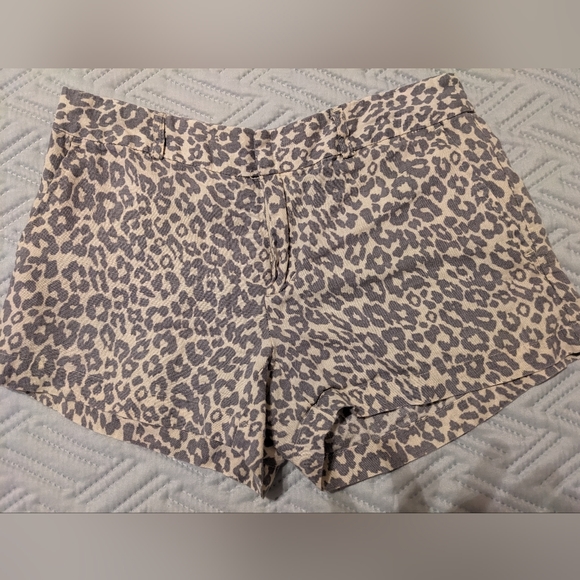 Cynthia Rowley Pants - Cynthia Rowley Linen leopard print shorts